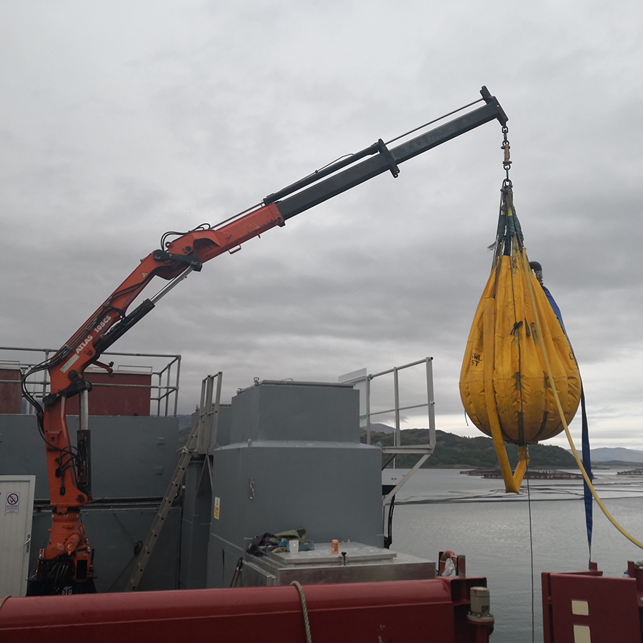 Voe Marine Project - Fish farm barge crane installation
